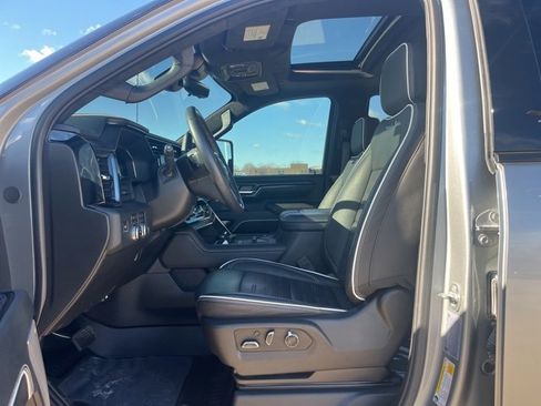 Used 2025 GMC Sierra 2500 AT4X w/ Snow Plow Prep/Camper Package image 17