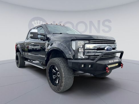 Used 2017 Ford F250 Lariat w/ Lariat Ultimate Package AWD/4WD image 10