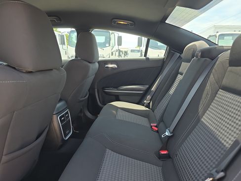Used 2023 Dodge Charger SXT RWD image 15