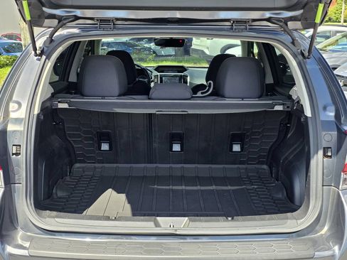 Certified 2022 Subaru Crosstrek 2.0i Premium AWD/4WD image 9