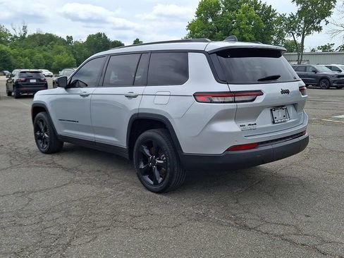 Used 2022 Jeep Grand Cherokee L Laredo AWD/4WD image 7