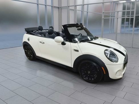 Used 2019 MINI Cooper S FWD image 2