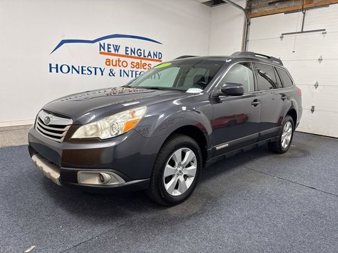 Used 2012 Subaru Outback 2.5i Limited image 1