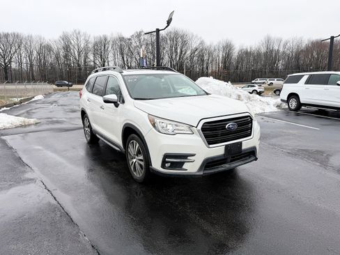 Used 2019 Subaru Ascent Touring image 3