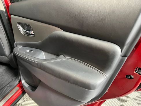 Used 2024 Nissan Murano SL image 32