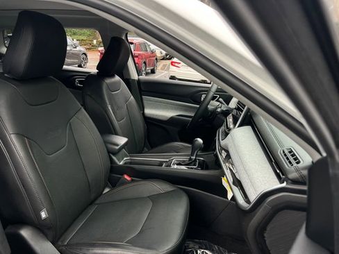 Used 2022 Jeep Compass Latitude w/ Sun and Sound Group image 30