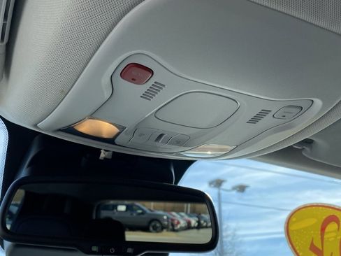 Used 2022 Jeep Renegade Trailhawk w/ Trailer Tow Group image 23