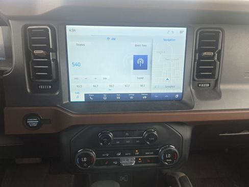 Used 2024 Ford Bronco Outer Banks AWD/4WD image 14