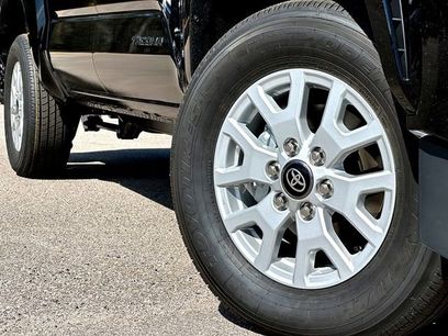 New 2026 Toyota Tacoma SR5