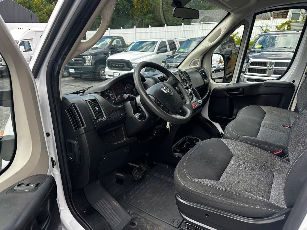 Used 2019 RAM ProMaster 2500 w/ Premium Appearance Group FWD image 10