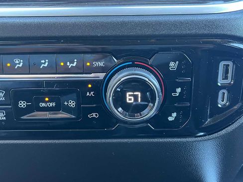 Used 2022 Chevrolet Silverado 1500 LTZ w/ LTZ Premium Package AWD/4WD image 22