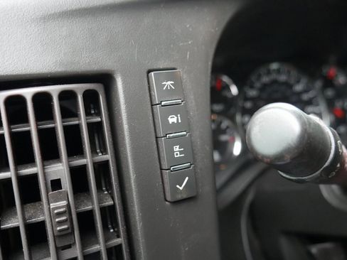 Used 2017 GMC Savana 2500 image 11