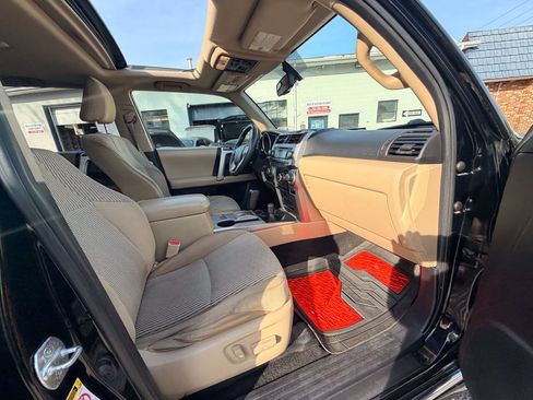 Used 2010 Toyota 4Runner Limited AWD/4WD image 71