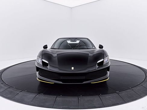 Used 2023 Ferrari 296 GTB RWD image 18