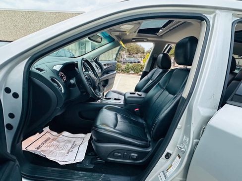 Used 2014 Nissan Pathfinder SL w/ SL Premium Package image 11