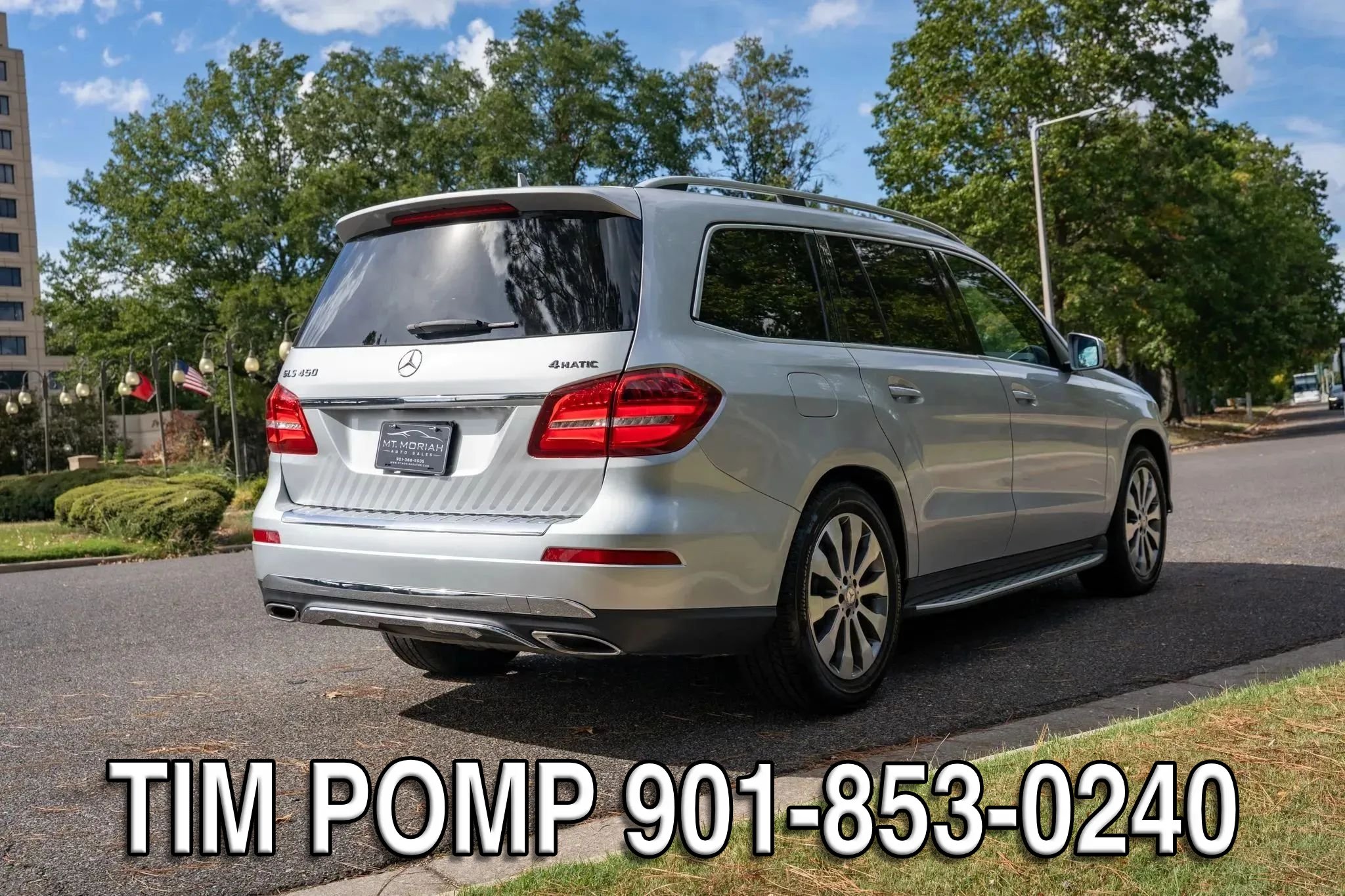 Used 2017 Mercedes-Benz GLS 450 4MATIC w/ Premium Package image 5