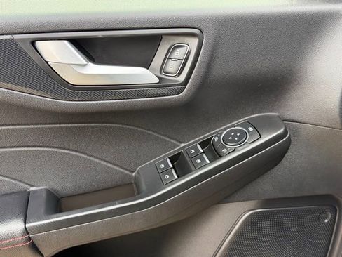 Used 2025 Ford Escape ST-Line image 19