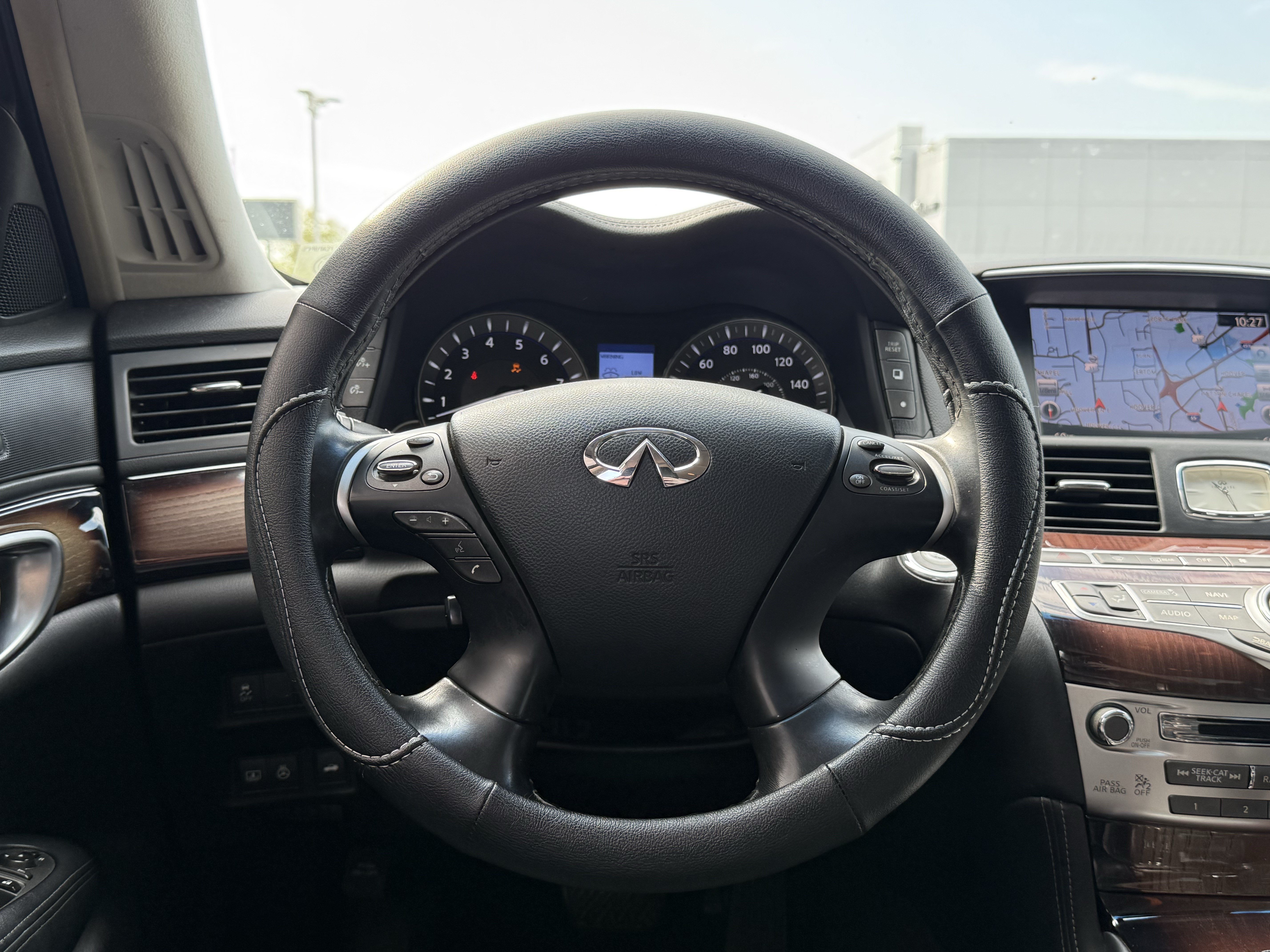 Used 2018 INFINITI Q70 L 3.7 w/ Sensory Package RWD image 6