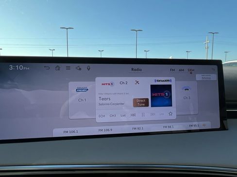 Used 2026 Genesis GV70 2.5T Advanced image 12