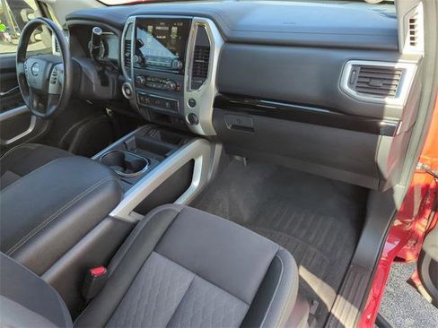 Certified 2021 Nissan Titan SV w/ SV Convenience Package image 18