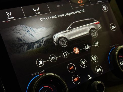 Used 2020 Land Rover Range Rover Velar R-Dynamic S image 68