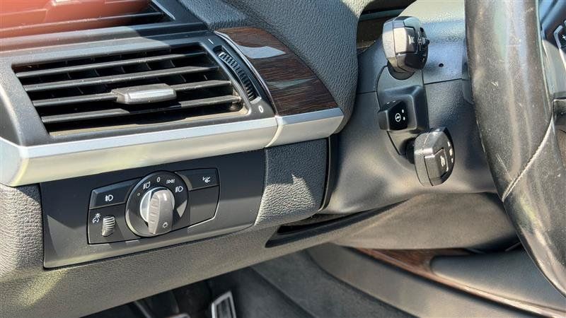 Used 2013 BMW X6 xDrive50i AWD/4WD image 23