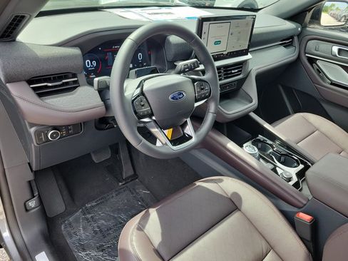 New 2026 Ford Explorer Platinum RWD image 19