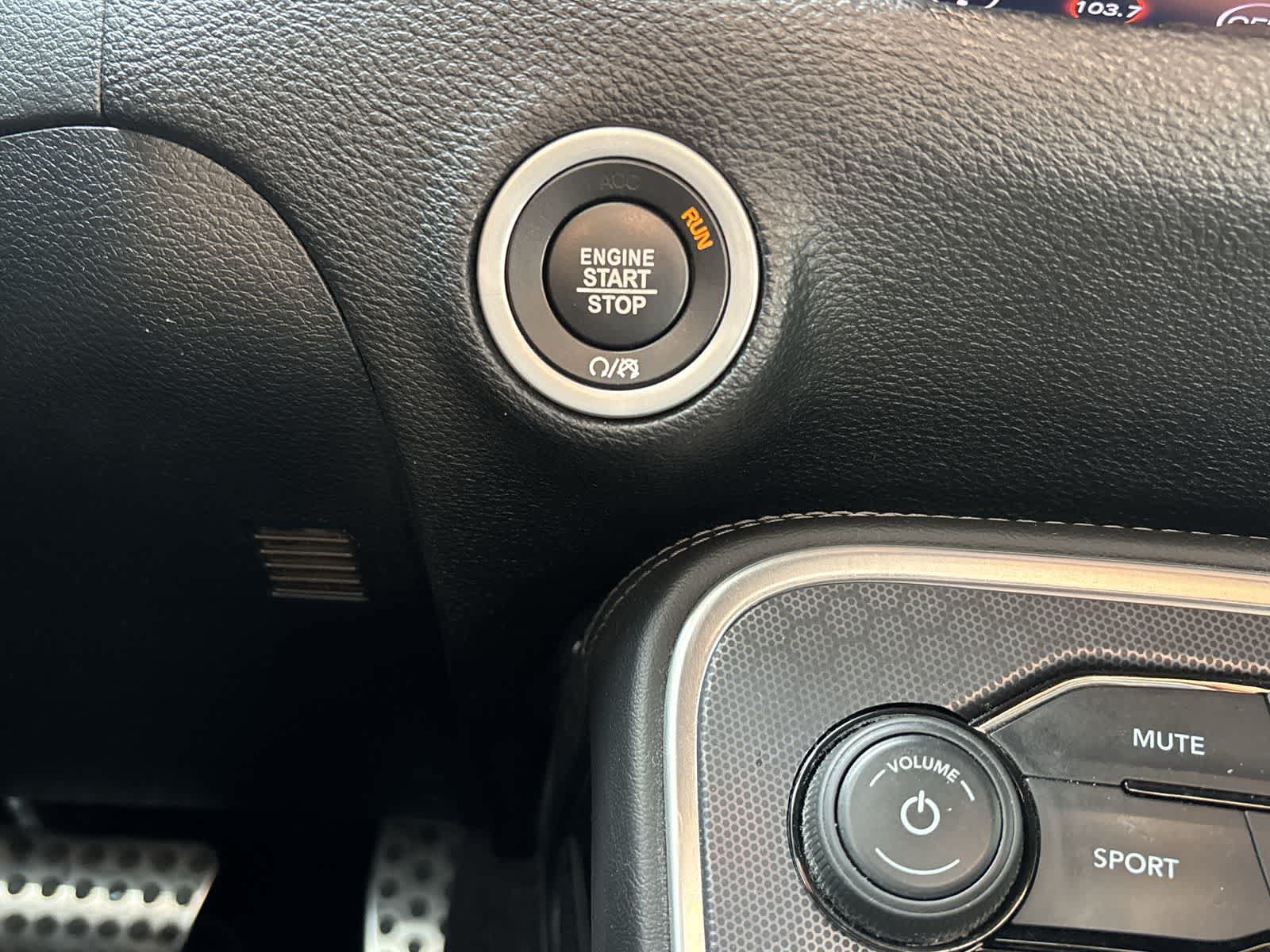 Used 2018 Dodge Challenger R/T Plus RWD image 13