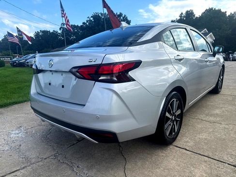 Used 2021 Nissan Versa SV image 8