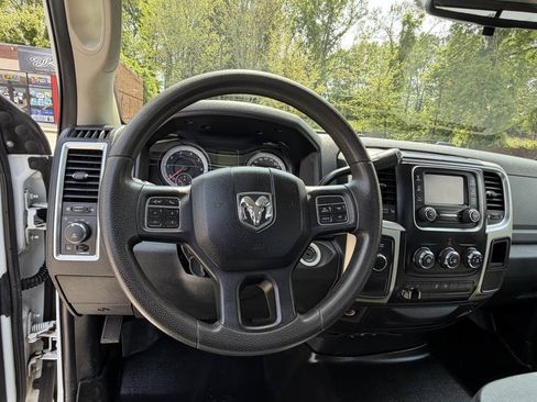Used 2014 RAM 3500 SLT AWD/4WD image 14