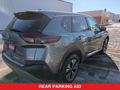 Certified 2021 Nissan Rogue SV image 4