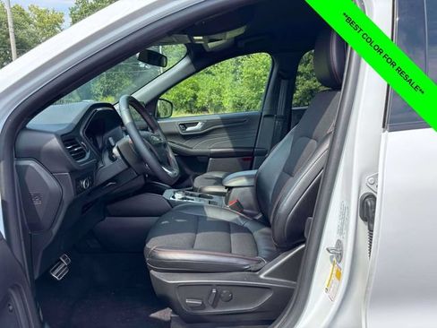 Used 2023 Ford Escape ST-Line Select w/ Tech Pack #2 AWD/4WD image 3