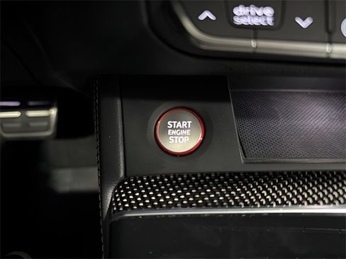 Used 2023 Audi SQ5 Prestige w/ Prestige Package image 25