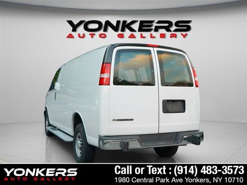 Used 2024 Chevrolet Express 2500 w/ Driver Convenience Package image 4