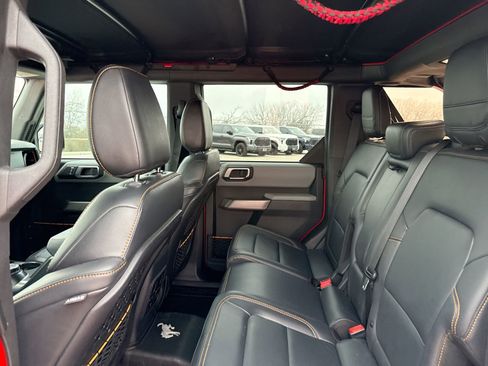 Used 2023 Ford Bronco Badlands image 26