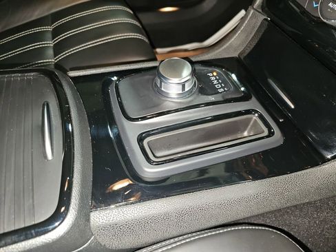 Used 2023 Chrysler 300 S w/ Safetytec Plus Group image 18