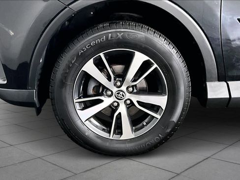 Used 2017 Toyota RAV4 XLE image 11