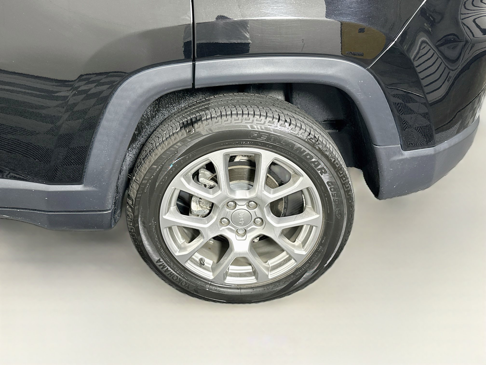 Used 2022 Jeep Compass Latitude AWD/4WD image 11