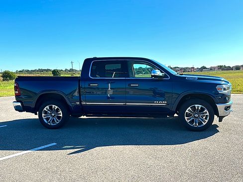 Used 2022 RAM 1500 Limited image 9