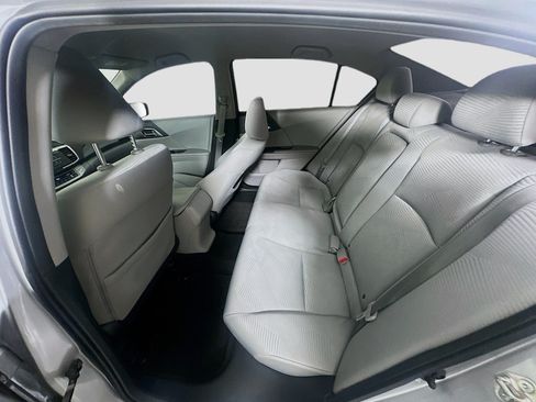 Used 2015 Honda Accord LX image 26