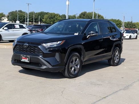 Used 2024 Toyota RAV4 XLE AWD/4WD image 10
