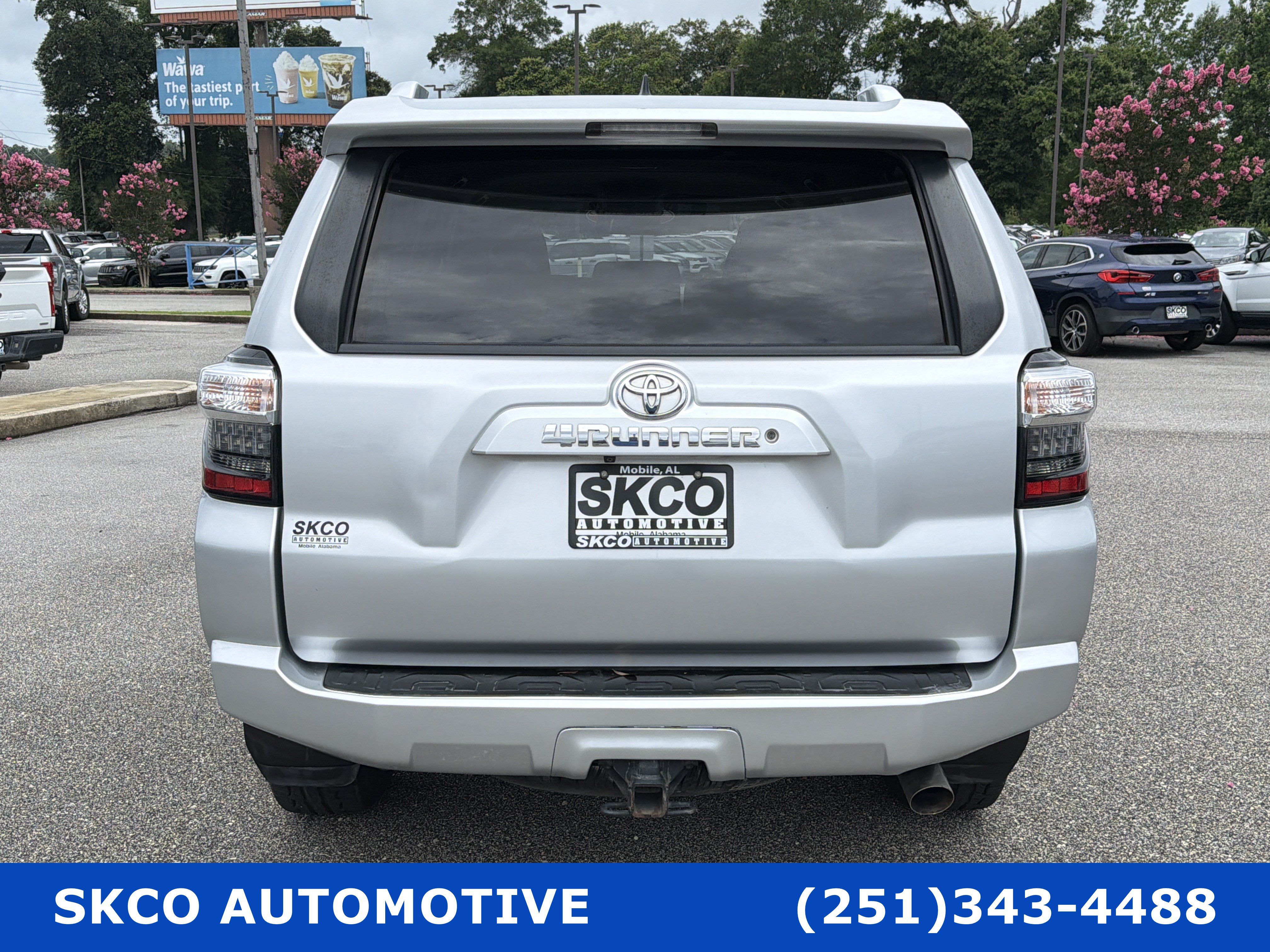 Used 2016 Toyota 4Runner SR5 RWD image 4