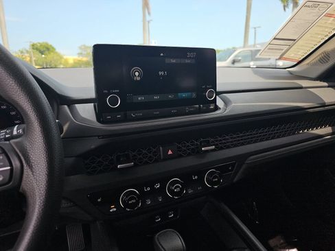 Used 2024 Honda Accord EX image 19