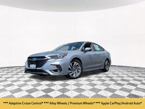 Used 2025 Subaru Legacy Limited AWD/4WD image 2