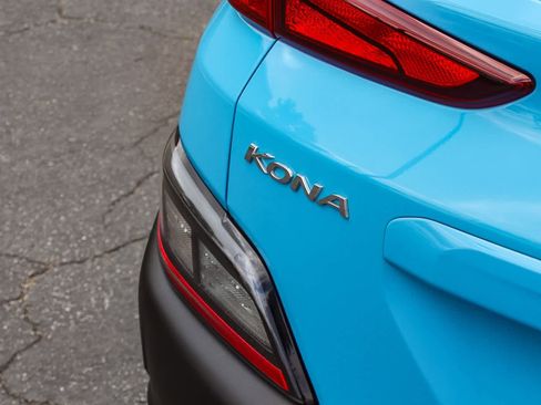 Certified 2023 Hyundai Kona SEL w/ Convenience Package image 9