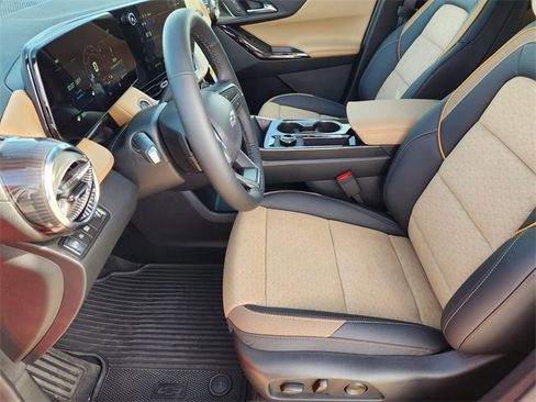 New 2026 Chevrolet Equinox ACTIV image 14