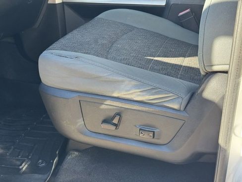 Used 2015 RAM 2500 Big Horn image 22