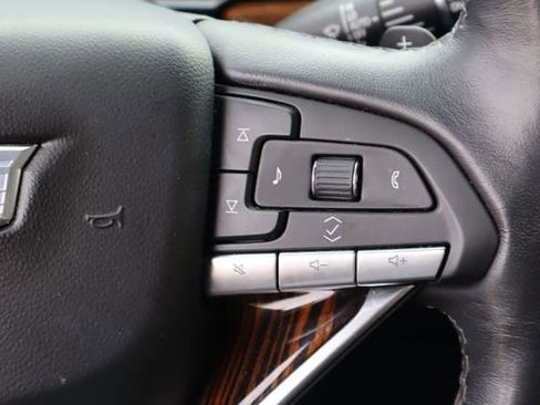Used 2022 Cadillac Escalade ESV Premium Luxury AWD/4WD image 14