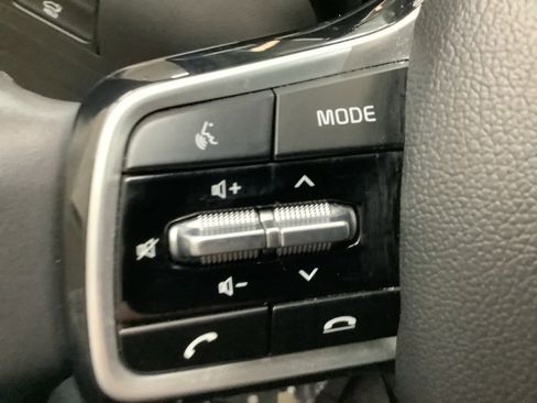 Used 2022 Kia Sorento SX image 16