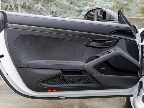 Certified 2023 Porsche 718 Cayman GT4 RS RWD image 31